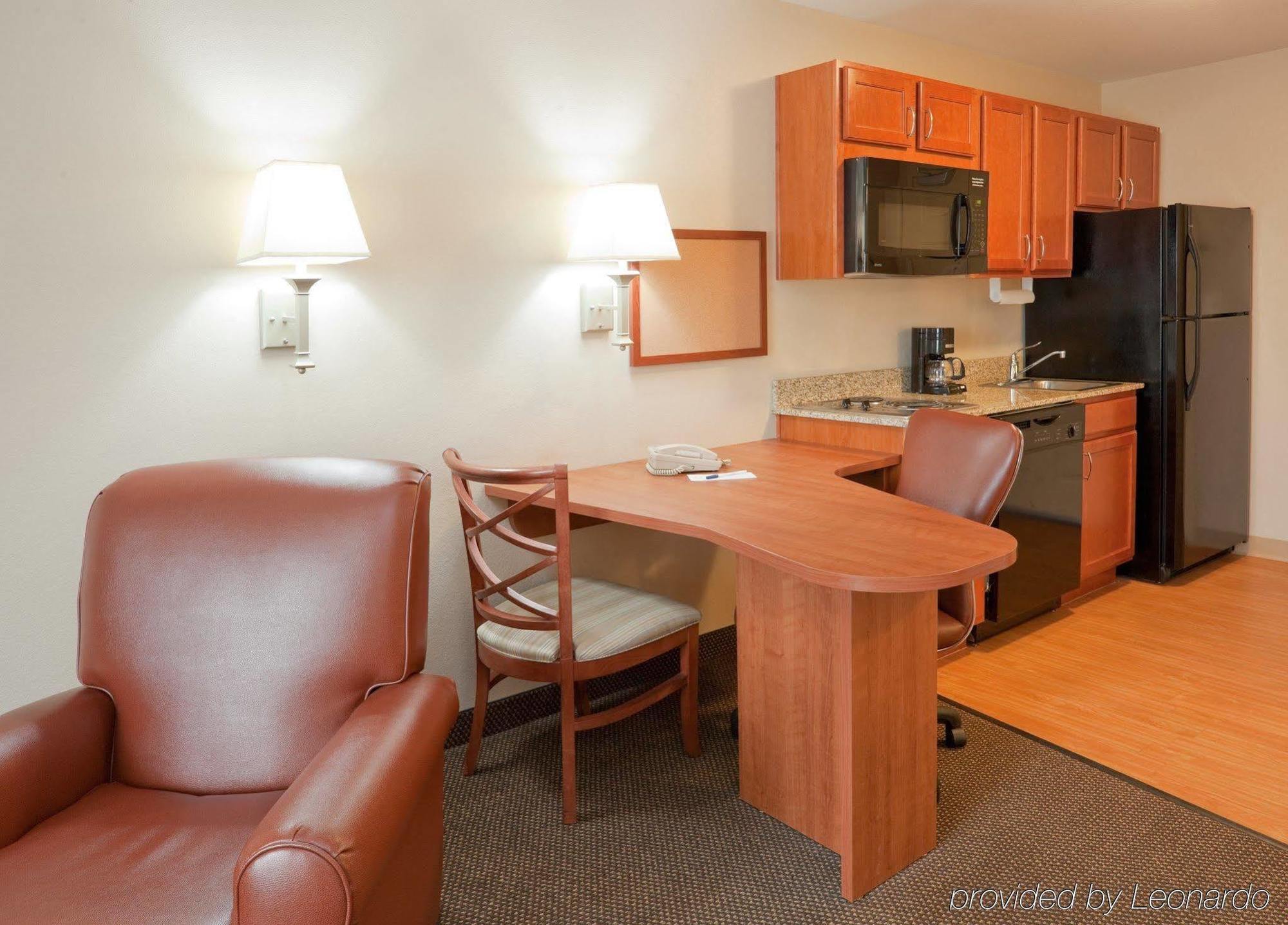 מונטגומרי Candlewood Suites Eastchase Park By Ihg מראה חיצוני תמונה